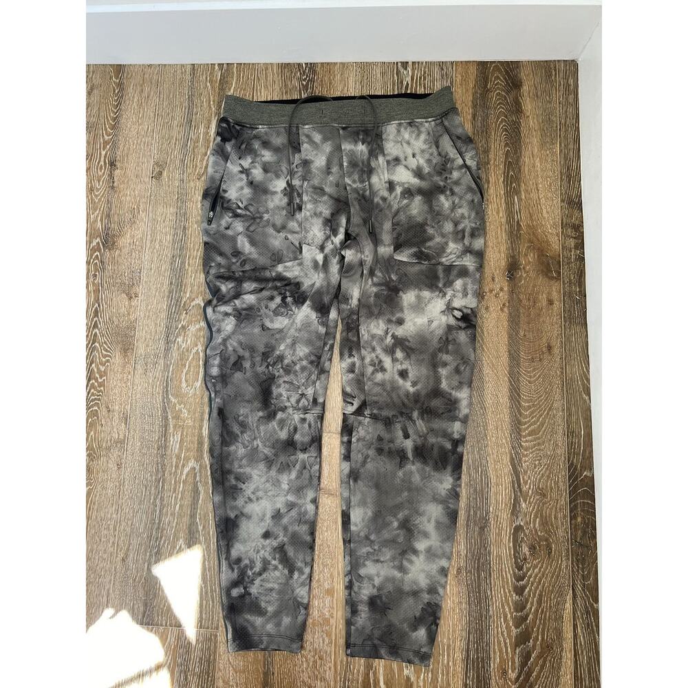 Lululemon textured tech pants